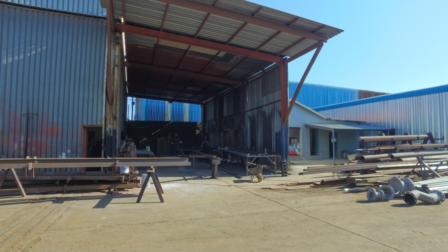 To Let commercial Property for Rent in Oos Einde North West